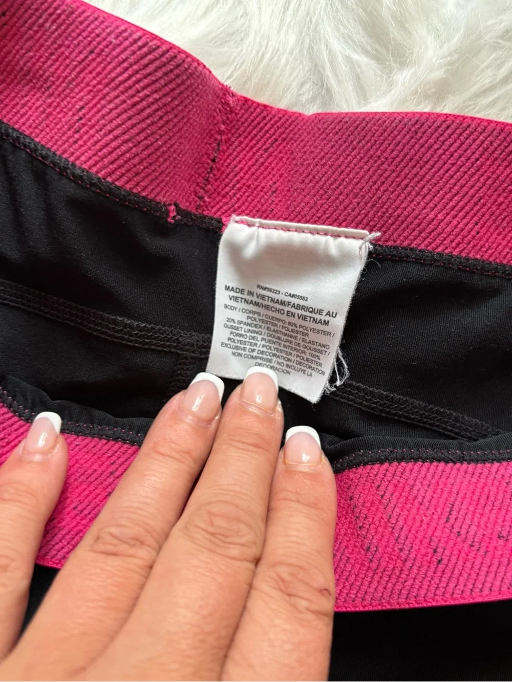 Nike Women's Black Training Shorts with Pink Waistband LARGE volleyball